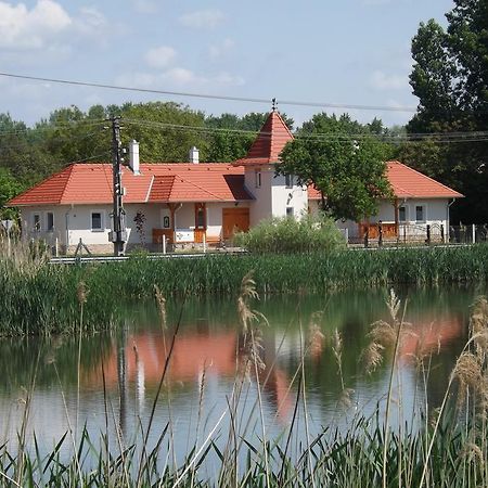 Nagybajcsi Koertefa Vendeghaz Daire Dış mekan fotoğraf